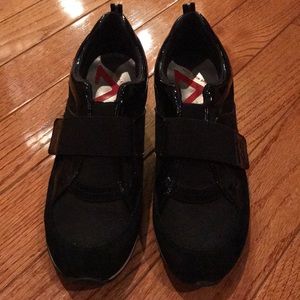 Wedge shoe/sneaker